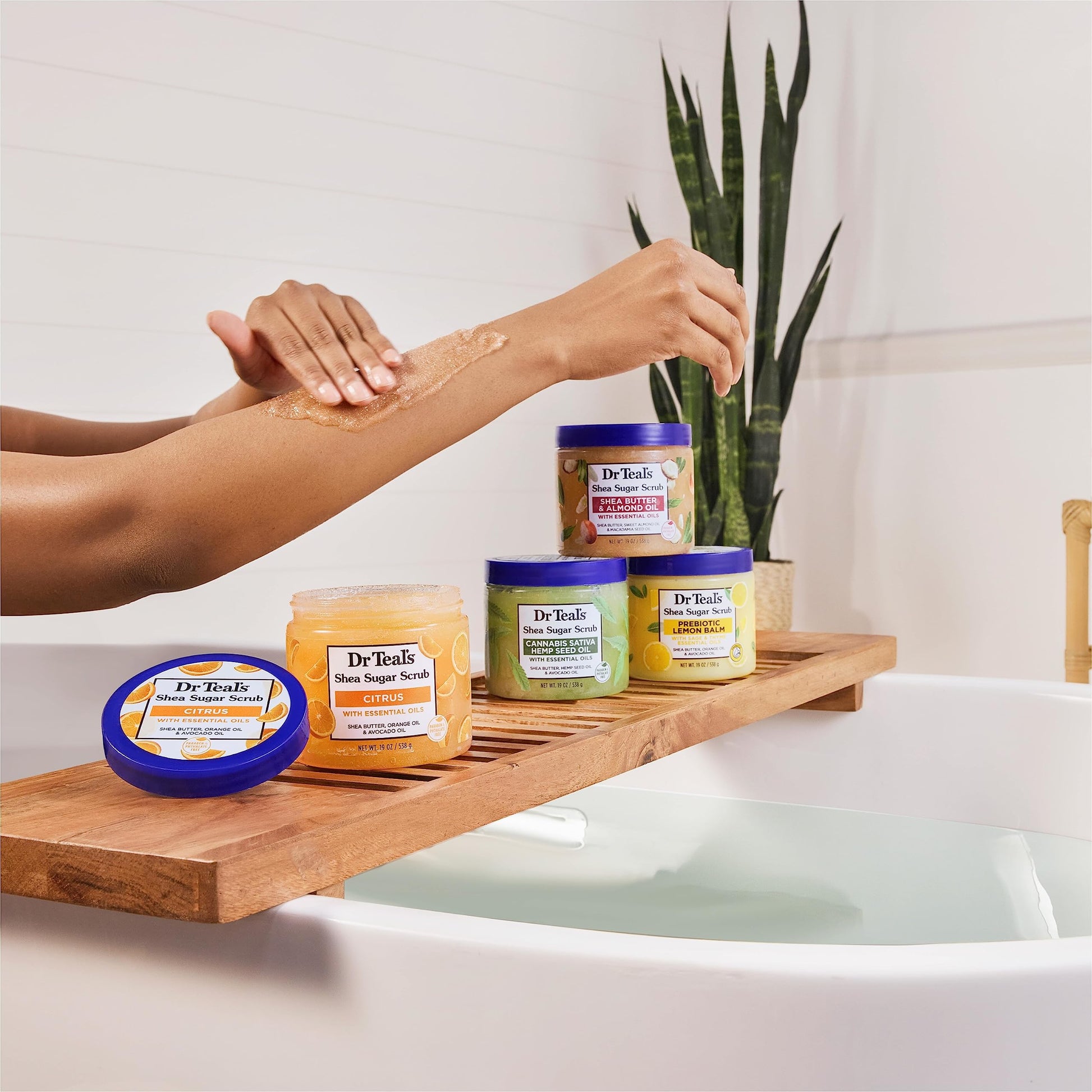 Dr Teal's - Exfoliante corporal de azúcar de karité, aceite de semilla de cáñamo de cannabis sativa con aceites esenciales, 19 onzas (paquete de 3)