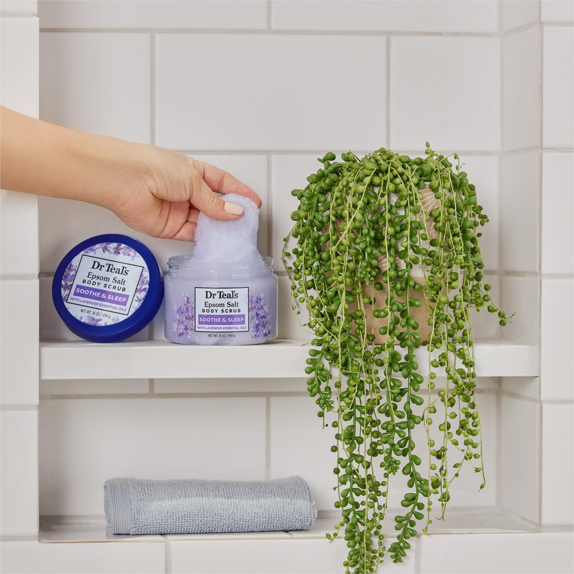 Dr Teal's - Exfoliante corporal de sal pura de Epsom, calma y duerme con aceites esenciales de lavanda, 16 onzas (paquete de 3)