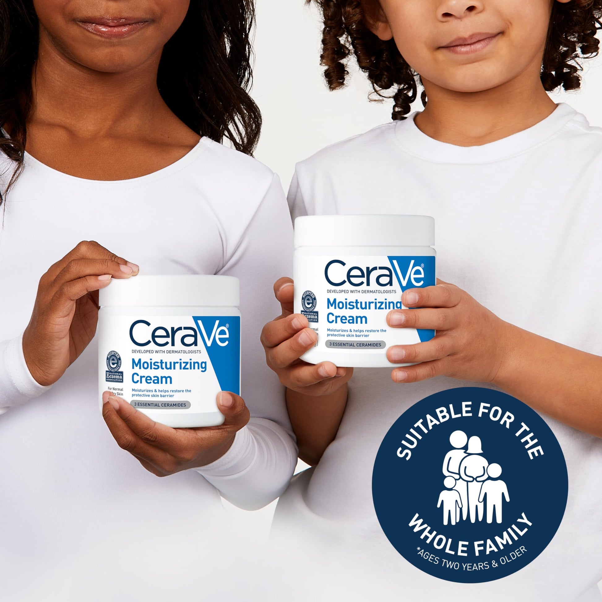 CeraVe - Crema hidratante para rostro y cuerpo para piel seca, con ácido hialurónico y ceramidas, de uso diario, sin aceite, sin fragancia, no comedogénica, 500 ml