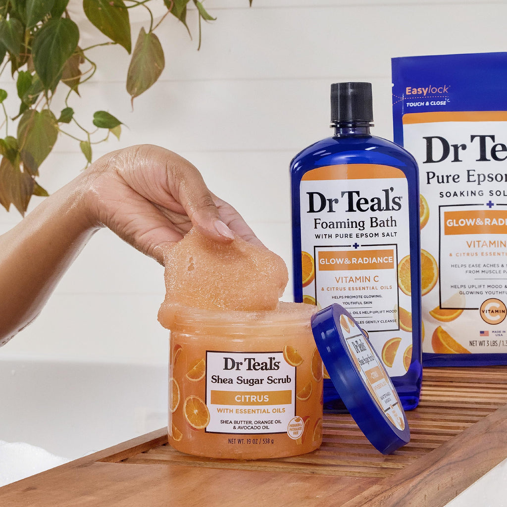 Dr Teal's - Exfoliante corporal de azúcar de karité, diurno/noche con vitamina C y mezcla para dormir, 19 onzas (paquete de 2)